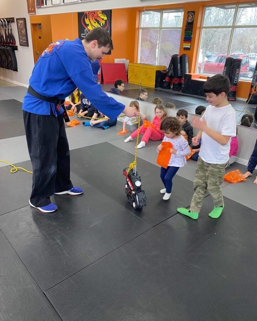 Learn Martial Arts 8 1000077178